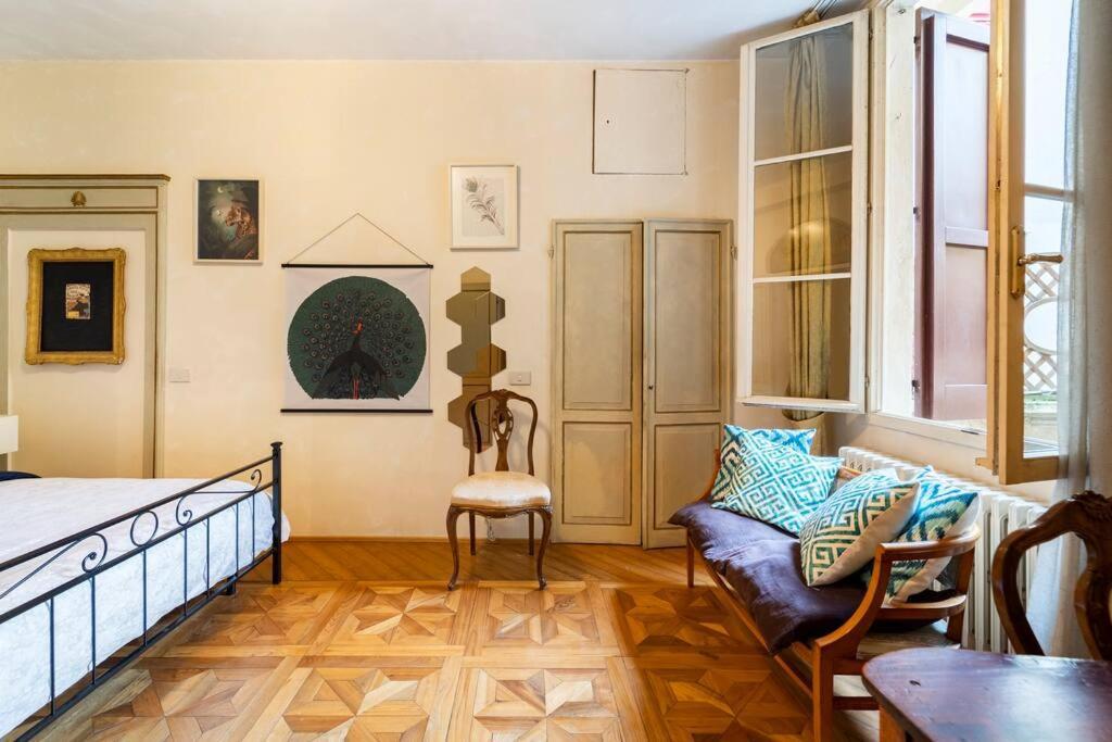 Appartamento Elegante E Centrale La Foglia D'Oro Μπολόνια Εξωτερικό φωτογραφία
